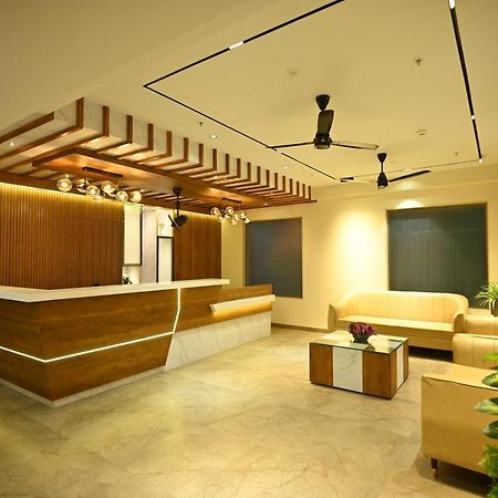 Hotel City Centre Lātūr Dış mekan fotoğraf