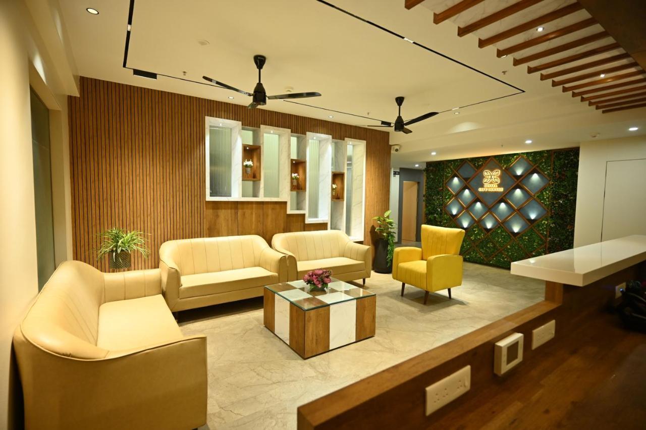 Hotel City Centre Lātūr Dış mekan fotoğraf