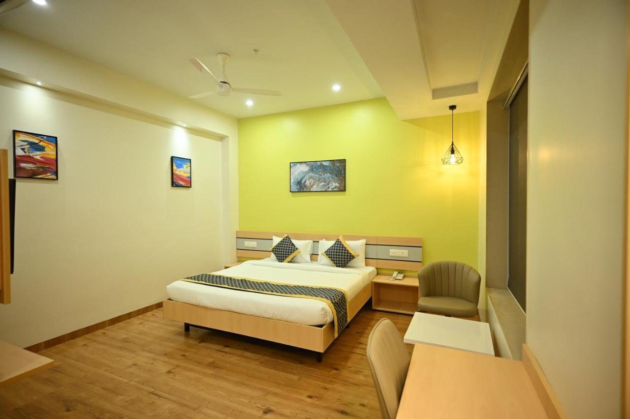 Hotel City Centre Lātūr Dış mekan fotoğraf